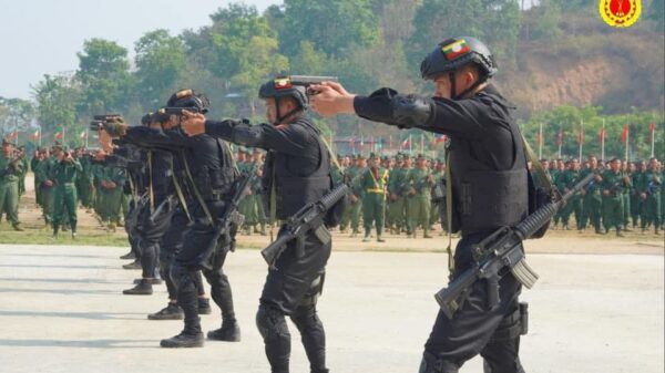 (ရှမ်းပြည်တိုးတက်ရေးပါတီ(SSPP/SSA)မှ ရဲဘော်များစစ်ရေးသရုပ်ပြနေစဉ်။ ဓာတ်ပုံ - SSPP)