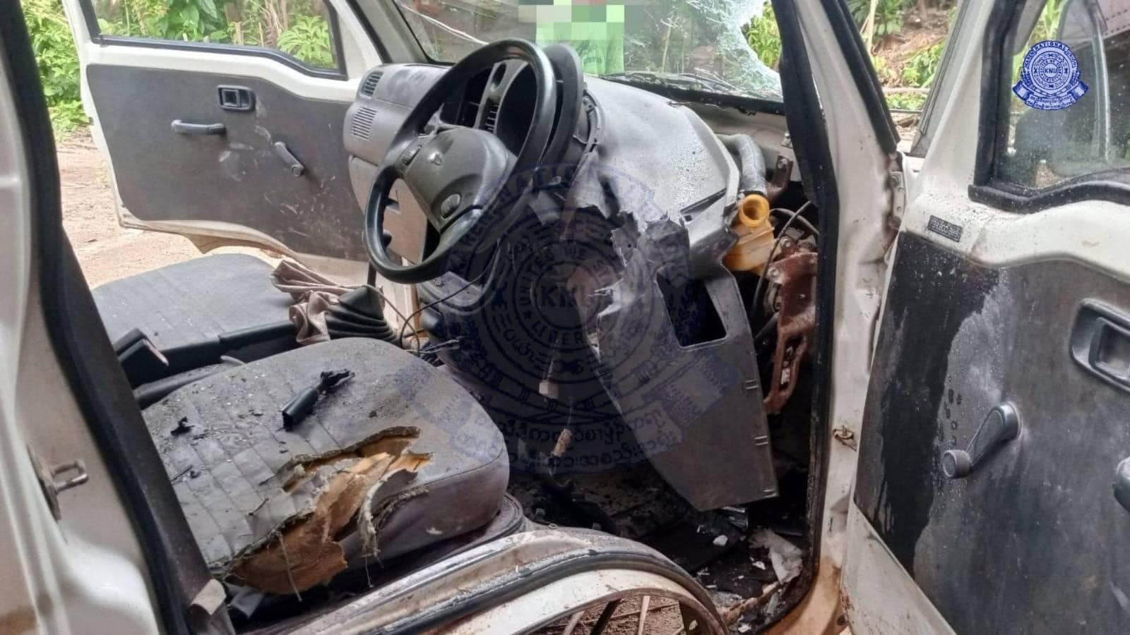 (စစ်ကောင်စီ၏ အောင်ဇေယျစစ်ကြောင်း ရမ်းသမ်းပစ်ခတ်မှုကြောင့် ထိခိုက်ပျက်စီးမှုများ။ ဓာတ်ပုံ - KNU)