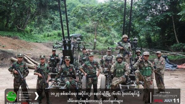 (နောင်ချိုမြို့ရှိ ၆၀၆ဒုံးတပ်ရင်းအားရသိမ်းပိုက် ပြီးနောက် တွေ့ရသော TNLAပူးပေါင်းတပ်များ။ ဓာတ်ပုံ - TNLA)