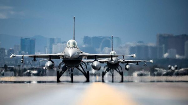 NATOဆီက F-16တိုက်လေယာဉ်တွေ လက်ခံရရှိမှုနဲ့ ပတ်သက်လို့ စိုးရိမ်သင့်တဲ့ ရှုထောင့်တွေကို ယူကရိန်း သမ္မတဆွေးနွေး