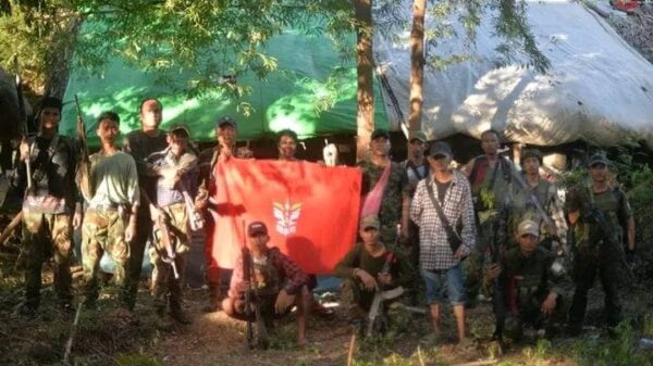 (ကူးတို့ဆိပ် ပျူရွာကို PDFများ ဝင်ရောက်သိမ်းပိုက်ပြီးနောက် တွေ့ရစဥ်။ ဓာတ်ပုံ-96 Soldiers -PDF)