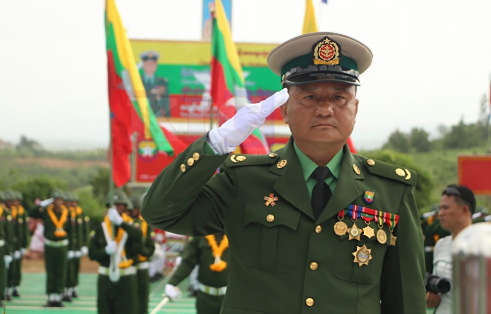 (BGF ဗိုလ်မှူးကြီးစောချစ်သူ၊ ဒုဗိုလ်မှူးကြီးမုတ်သုံ)