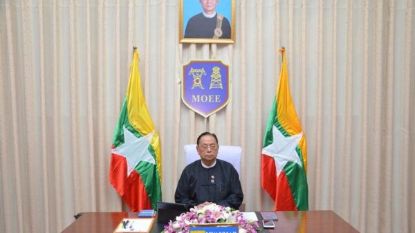 ကျန်းမာရေးဆိုးရွားနေတဲ့ ဝန်ကြီးဦးဝင်းခိုင်ကို စစ်ကောင်စီ လွတ်ငြိမ်းပေး