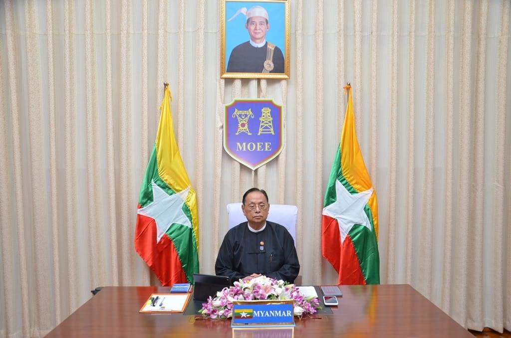 ကျန်းမာရေးဆိုးရွားနေတဲ့ ဝန်ကြီးဦးဝင်းခိုင်ကို စစ်ကောင်စီ လွတ်ငြိမ်းပေး