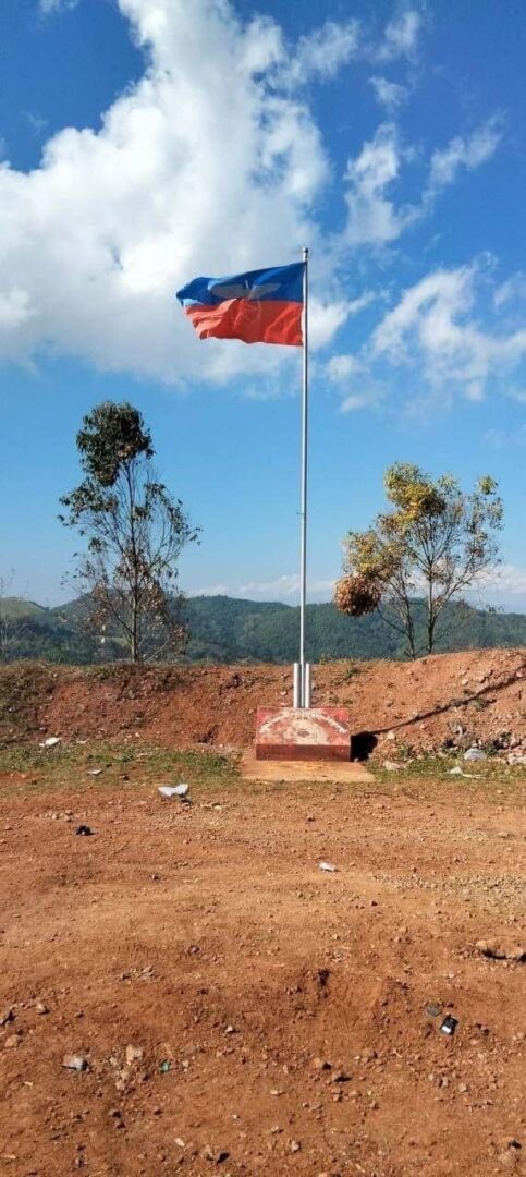 (AA စစ်ဦးစီးချုပ် ဗိုလ်ချုပ်ထွန်းမြတ်နိုင် ၂၀၂၃ ဒီဇင်ဘာ ၁၆ရက်တွင် လူမှုကွန်ရက်ပေါ် တင်ခဲ့သည့် မူဆယ်(၁၀၅)မိုင် မှတ်တမ်းဓာတ်ပုံ။ဓာတ်ပုံ - Twan Mrat Naing)