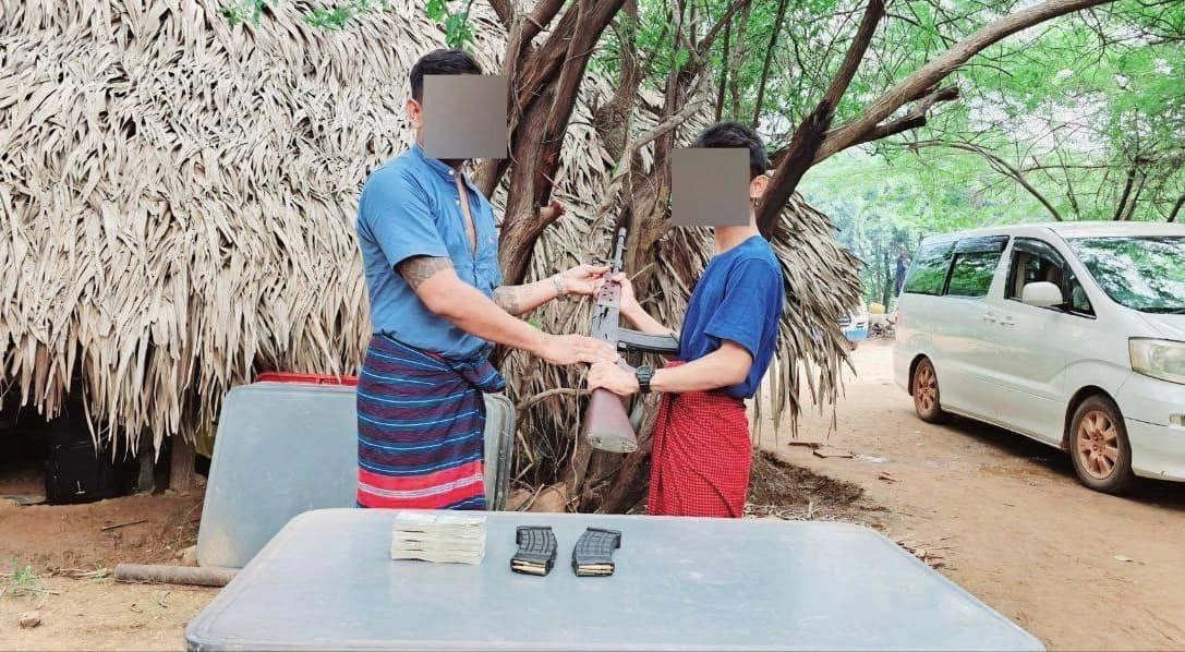 (အလင်းဝင်စစ်သား၂ဦးအား တွေ့ရစဥ်။ဓာတ်ပုံ - Southern YSO PDF)
