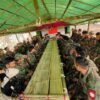 (အမှတ်(၁၂၂၂)တပ်ရင်းရဲဘော်များအား တွေ့ရစဥ်။ဓာတ်ပုံ - အမှတ် ၁၂၂၂)