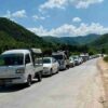 (ရွာငံမြို့ မူးယစ် စစ်​ဆေး​ရေးဂိတ်တွင် ကားများကို X-Ray စက်ဖြင့်ပါစစ်​ဆေး​သဖြင့် ကားများနာရီ​ပေါင်းများစွာတန်းစီ​စောင့်ဆိုင်း​နေရသည်ကို ၂၀၂၄ နိုဝင်ဘာ လဆန်းက​တွေ့ရစဥ်။ဓါတ်ပုံ-CJ)