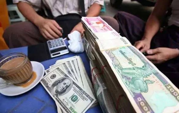 ဒေါ်နယ်လ်ထရမ့်နိုင်​သော်လည်း ပြည်တွင်း၌ ​ဒေါ်လာ​ဈေးငြိမ်​နေ