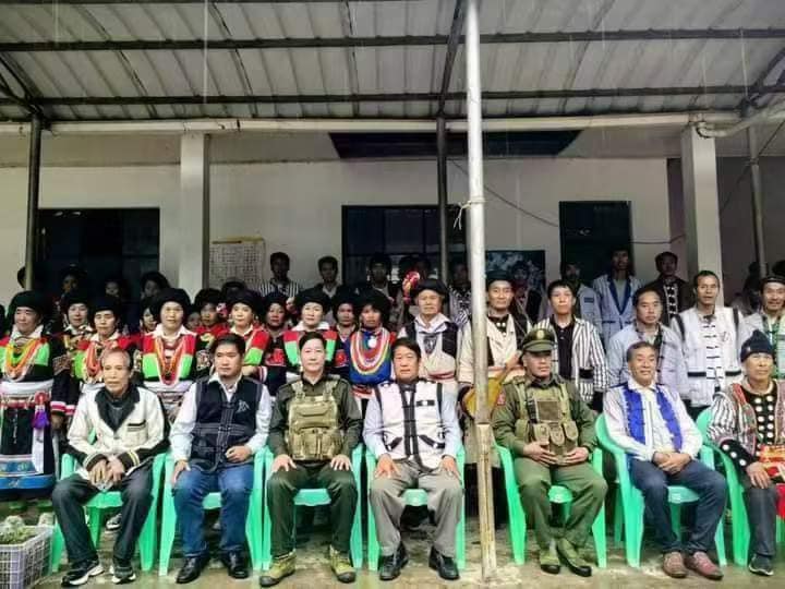 (ချီဖွေမြို့နယ်၊ ကန်းဖန့်ကျေးရွာတွင် တိုင်းရင်းသားစည်းလုံးညီညွတ်ရေး ဟောပြောပွဲ နှင့် အလင်းဝင်သူများအား လက်ခံကြိုဆိုပွဲ ကျင်းပနေစဉ်။ ဓာတ်ပုံ- CJ)