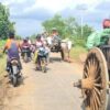 (ပုလဲမြို့နယ်မှ စစ်ဘေးရှောင်ပြည်သူများအား တွေ့ရစဥ်။ဓာတ်ပုံ - စစ်ကိုင်းပြည်သူဖေးမကူကွန်ရက်)