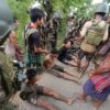 (ဘုတလင်မြို့နယ် တိုက်ပွဲအတွင်း ဖမ်းမိထားသည့် စစ်သုံ့ပန်းများကို ၂၀၂၄ စက်တင်ဘာ ၃၀ ရက်က တွေ့ရစဥ်။ ဓာတ်ပုံ - ထူးခန့်ဇော်)