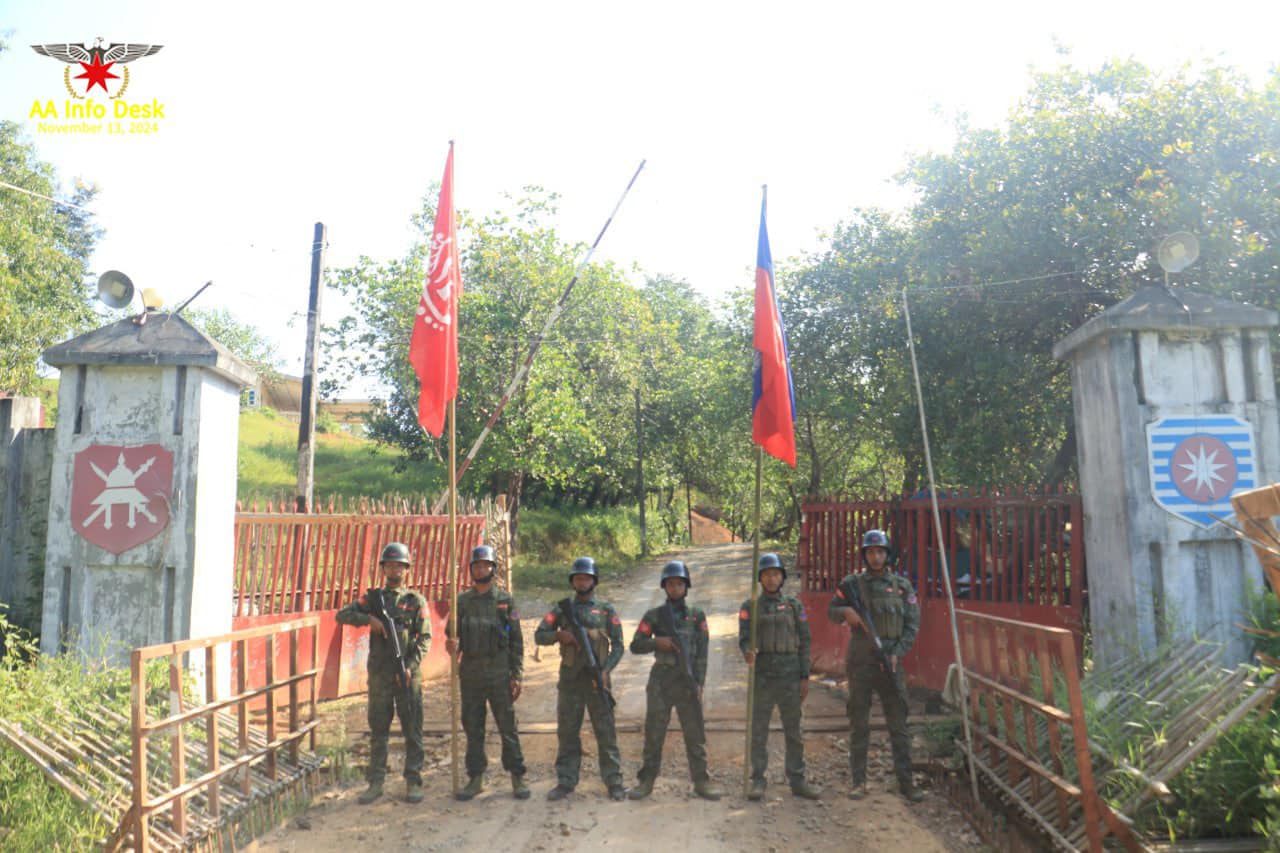 စစ်ဆင်ရေးတစ်နှစ်အတွင်း မြို့ ၁၂မြို့သိမ်းပိုက်ထိန်းချုပ်၊ အာရက္ခဒေသတွင်းရှိ စစ်ကောင်စီတပ်ဖွဲ့များအားလုံး အလုံးစုံချုပ်ငြိမ်းစေရေးဆက်လုပ်နေဟု AA ထုတ်ပြန်