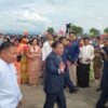 (ပြီးခဲ့သည့် နိုဝင်ဘာ ၁၀ရက်က တရုတ်နိုင်ငံမှ ပြန်‌ရောက်လာသော စစ်ခေါင်းဆောင် မင်းအောင်လှိုင်။ ဓာတ်ပုံ - စကစ)