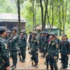 (ပြည်သူ့ကာကွယ်ရေးတပ်မတော် ဒေါနစစ်ကြောင်းမှ ရဲဘော်များအား တွေ့ရစဉ်။ ဓာတ်ပုံ - ဒေါနစစ်ကြောင်း)