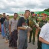 (ပြီးခဲ့သည့် အောက်တိုဘာအတွင်းက စစ်မှုထမ်းအပတ်စဥ် (၆)သင်တန်းတက်နေရသော ဖမ်းဆီးခံရသည့်လူငယ်များအား တွေ့ရစဥ်။ဓာတ်ပုံ - ပသစ)