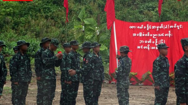 (ထားဝယ်ခရိုင်အမှတ်(၂)တပ်ရင်းမှ PDF ရဲဘော်များအား တွေ့ရစဉ်။ ဓာတ်ပုံ - DDP2)