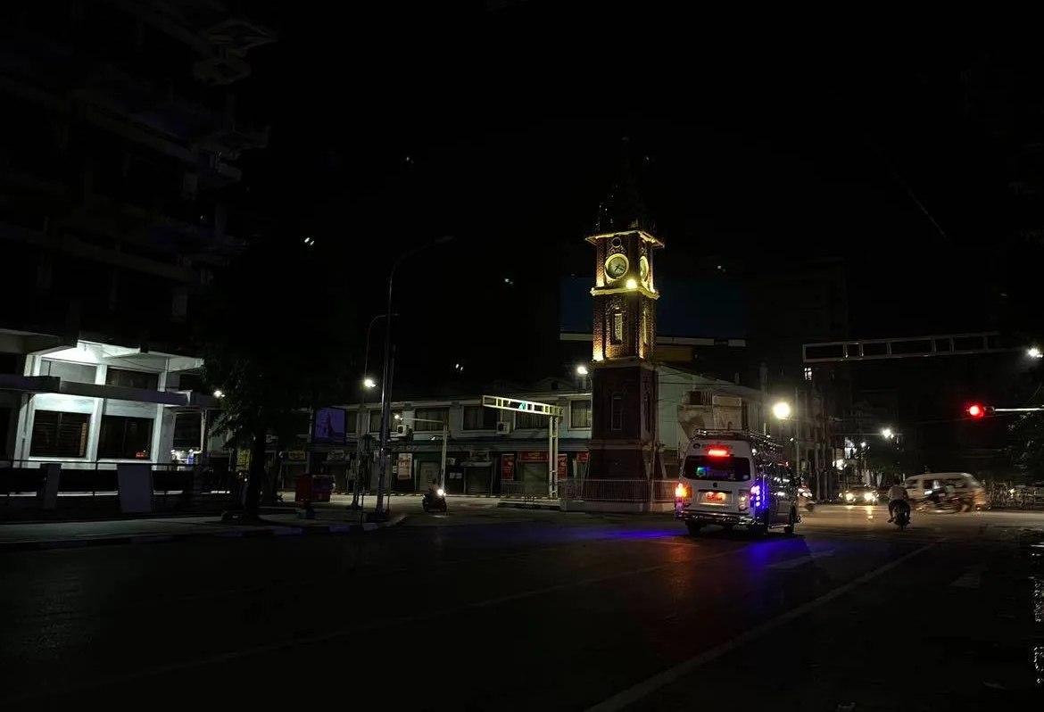 (မန္တလေးမြို့ ချမ်းအေးသာစံမြို့နယ် တစ်နေရာအား ညပိုင်းအချိန်တွေ့ရစဉ်။ ဓာတ်ပုံ - CJ)
