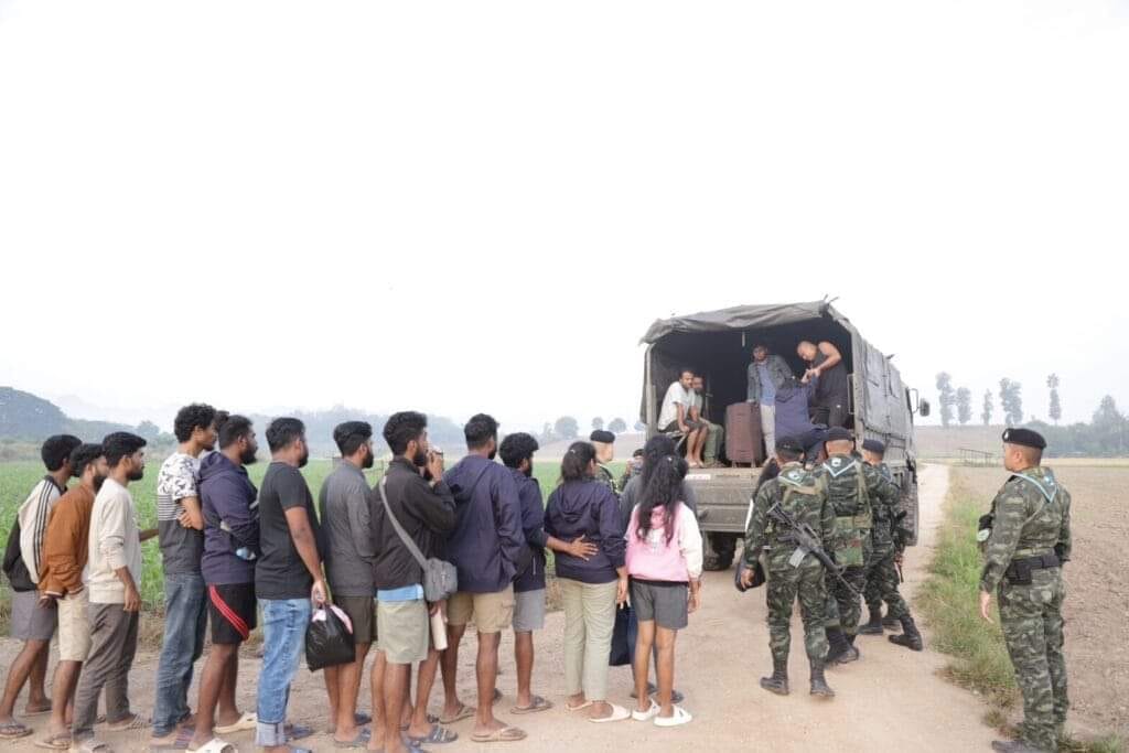 နယ်စပ် ကျားဖြန့်ဂိုဏ်းတွေမှာ အဓမ္မ ခိုင်းစေခံထားရသူ နိုင်ငံခြားသား ၄၀ နီးပါး ထိုင်းဖက်ကို ထွက်ပြေး