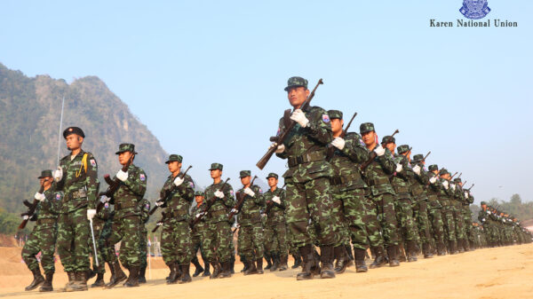 ဖာပွန်မြို့ဆီ စစ်ကူတက်မယ့်စစ်ကောင်စီတပ် တိုက်ခိုက်ခံရ