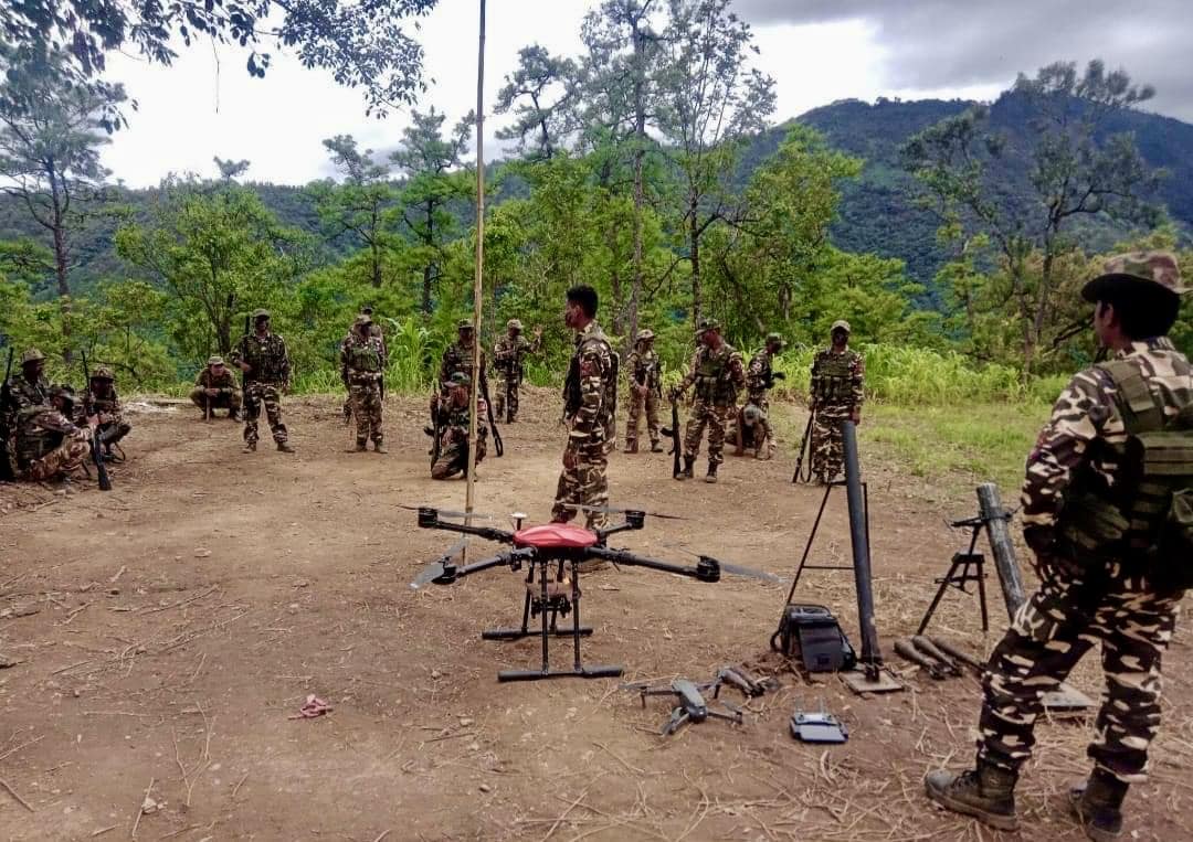 (CDF တွန်းဇံမှ ရဲဘေယ်များအား တွေ့ရစဉ်။ ဓာတ်ပုံ - CDF တွန်းဇံ)