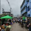 (လားရှိုးမြို့ အောင်မင်္ဂလာဈေးအတွင်း တွေ့ရသော ဈေးသည်များနှင့် ဈေးဝယ်သူများ။ ဓာတ်ပုံ - ားရှိုးမြို့ ပြန်လည်ထူထောင်ရေး)