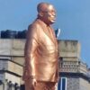 ကိုယ့်ပုံတူ ကြေးရုပ်ကို ဂါနာသမ္မတကိုယ်တိုင် ဖွင့်လှစ်ပေး၊ ပြည်သူတွေ လှောင်ပြောင်