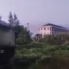 (​မောင်​တော နခခ (၅)တွင် ၃ လ​ကျော်ပိတ်မိ​နေသည်ဟု နိုဝင်ဘာ ၈ ရက်တွင် ရုပ်သံရိုက်ကူးအကူအညီ​တောင်းခဲ့​သောစစ်​ကောင်စီတပ်ဖွဲ့ဝင်များနှင့် AA သိမ်းပိုက်ပြီး​နောက် နခခ (၅) ဆိုင်းဘုတ်၊အ​ဆောက်အအုံအချို့မြင်ကွင်း။ ဓါတ်ပုံ-File Photo)