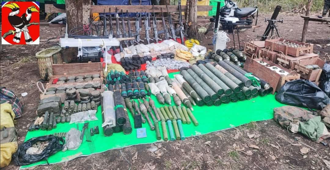 (စစ်​ကောင်စီတပ်စခန်းများသိမ်းပိုက်ပြီး​နောက်​တွေ့ရစဥ်။ဓါတ်ပုံ- Chinland News ၊ CJ)
