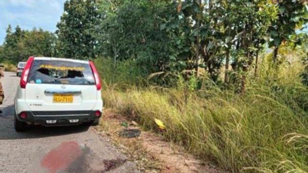 (ထီးစဲခါးရေတံခွန်ကျောင်းတိုက်ဆရာတော်​၏ယာဉ်အား စစ်တပ်က ပစ်ခတ်ပြီးနောက် တွေ့ရစဉ်။ ဓာတ်ပုံ - PNLA)