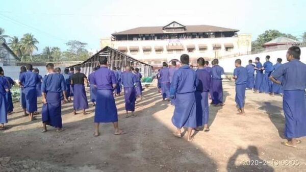 (၂၀၂၀ ပြည့်နှစ် ဖေဖော်ဝါရီလက ပုသိမ်အကျဥ်းထောင်ရှိ အကျဥ်းသားများအား တွေ့ရစဥ်။ဓာတ်ပုံ-CJ)