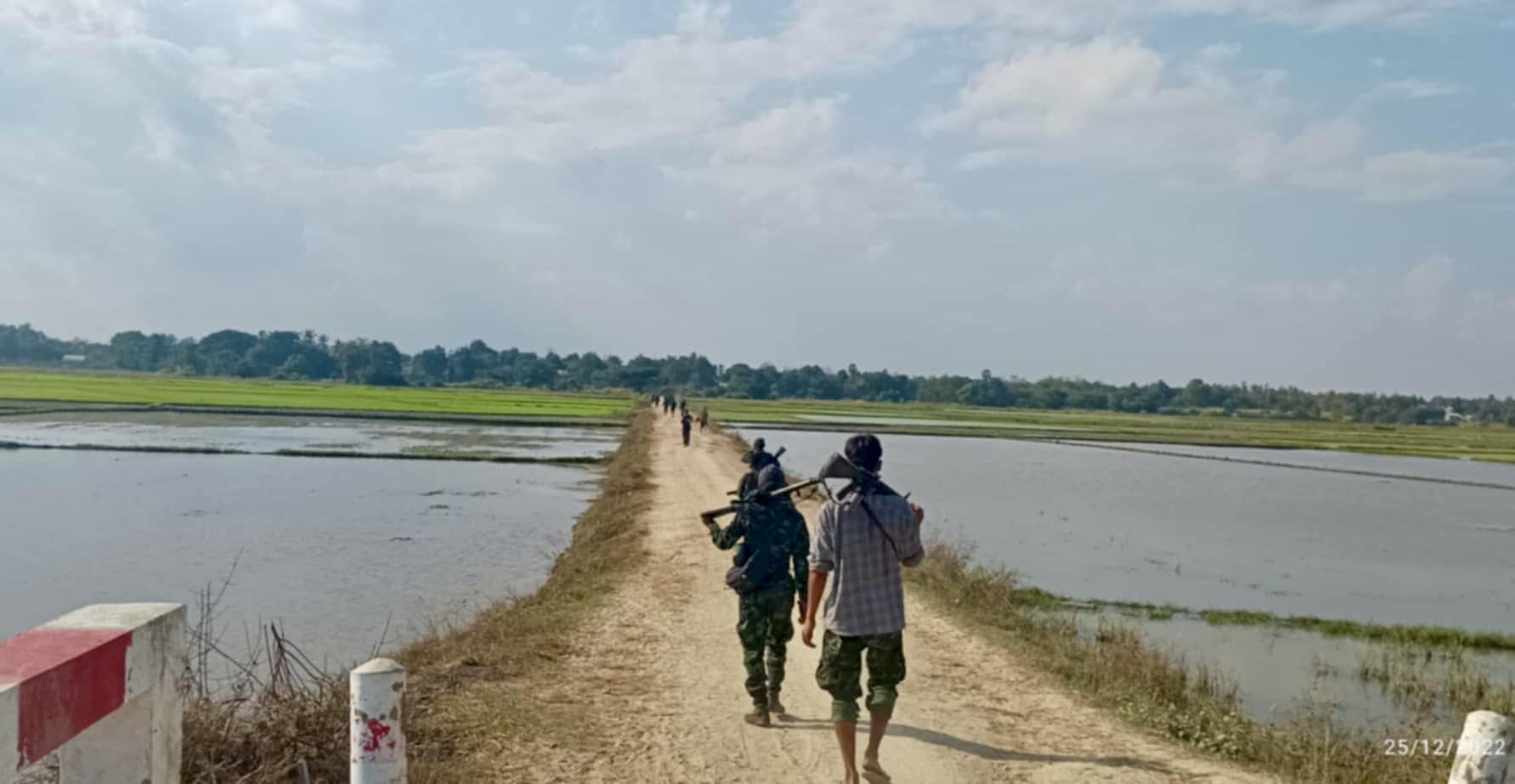 (RTC စစ်ကြောင်းမှ ရဲဘော်များအား တွေ့ရစဉ်။ ဓာတ်ပုံ - RTC)
