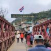 (မြန်မာ-အိန္ဒိယနယ်စပ် ရိဒ်ခေါဒါရ်မြို့ရှိ နယ်စပ်ဂိတ်ကို CNA ဦးဆောင်သည့် ချင်းပူးပေါင်းတပ်များက သိမ်းပိုက်ပြီးနောက် ချင်းအလံလွှင့်ထူထားစဉ်။ ဓာတ်ပုံ - Chinland Information Center)