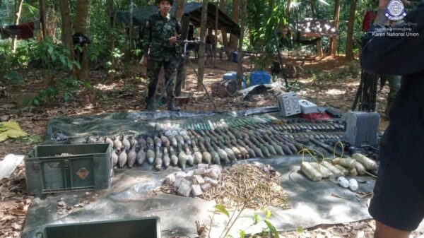 (ပြီးခဲ့သည့် နိုဝင်ဘာအတွင်းက ကရင်ပြည်နယ်ရှိ မာထောတပ်စခန်းအား သိမ်းပိုက်အပြီးရရှိသော လက်နက်ခံယမ်းများ။ ဓာတ်ပုံ - KNU)