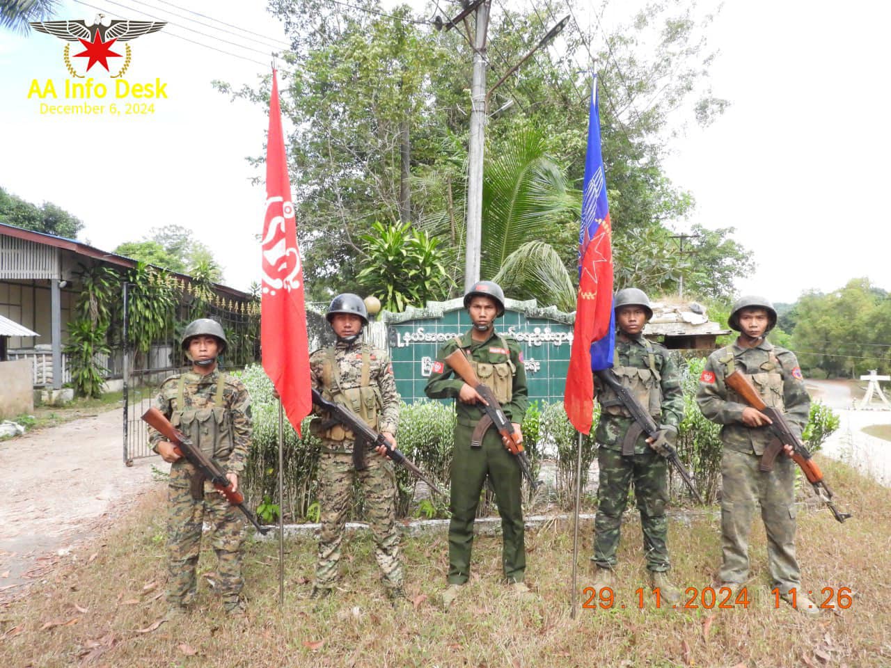 (အမ်းမြို့သိမ်းတိုက်ပွဲမှ မြင်ကွင်းများ။ ဓာတ်ပုံ − AA)