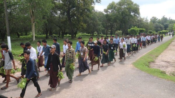 (စစ်မှုထမ်းရန် စုဆောင်းခံရသူများအား အောက်တိုဘာလအတွင်းက တွေ့ရစဥ်။ဓာတ်ပုံ − စကစ)