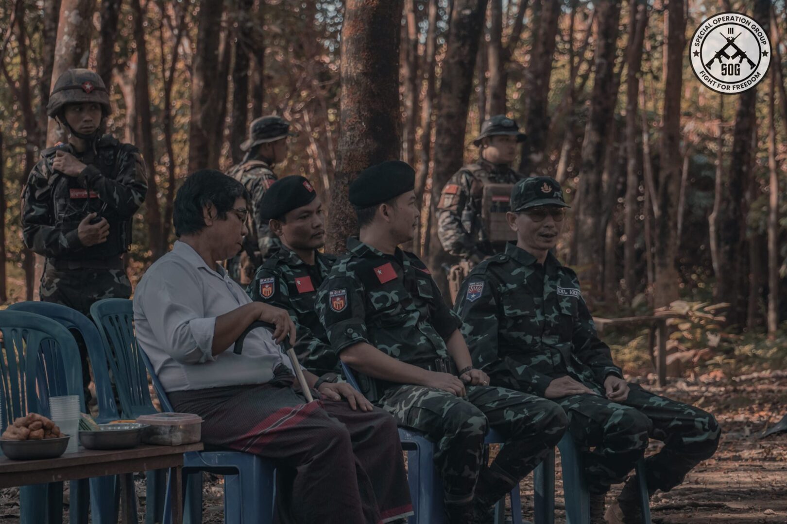 (SOGစစ်ကြောင်းကို NUG ကာကွယ်ရေးတပ်ဆင်ပေးသည့် လက်နက်များ၊ ဓာတ်ပုံ − SOG)