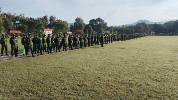 မန္တလေးတိုင်း ၊ရမည်းသင်းအခြေစိုက် အမှတ် (၃) စစ်အခြေခံလေ့ကျင့် ရေး တပ်မှာ ပြီးခဲ့တဲ့ နိုဝင်ဘာလအတွင်းက စစ်မှုထမ်းအပတ်စဉ် (၇) ဖွင့်ပွဲ မြင်ကွင်း