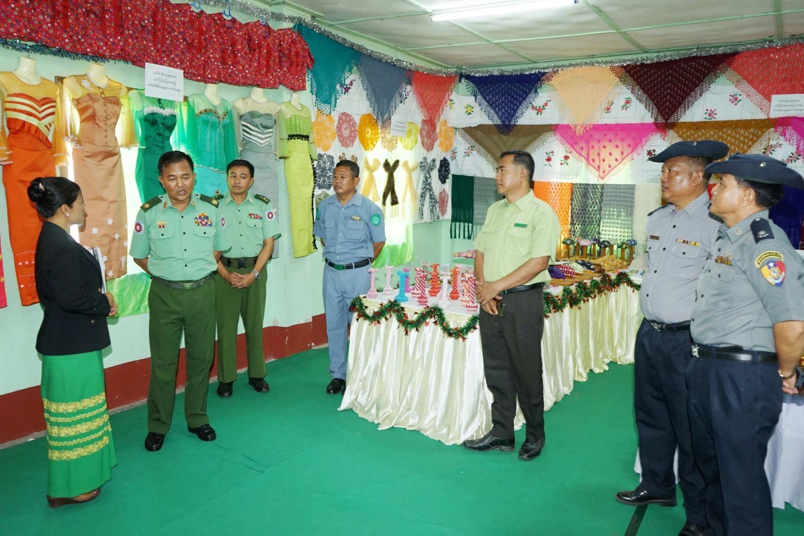 (ဗိုလ်မှူးချုပ် သူရိန်ထွန်း ။ဓါတ်ပုံ-MOI)