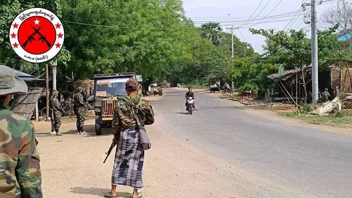 (စလင်းပကဖရဲဘော်များအား ပြီးခဲ့သည့်လပိုင်းအတွင်းက ဆင်ဖြူကျွန်းမြို့အနီးတွင် တွေ့ရစဥ်။ဓာတ်ပုံ-စလင်းပကဖ)