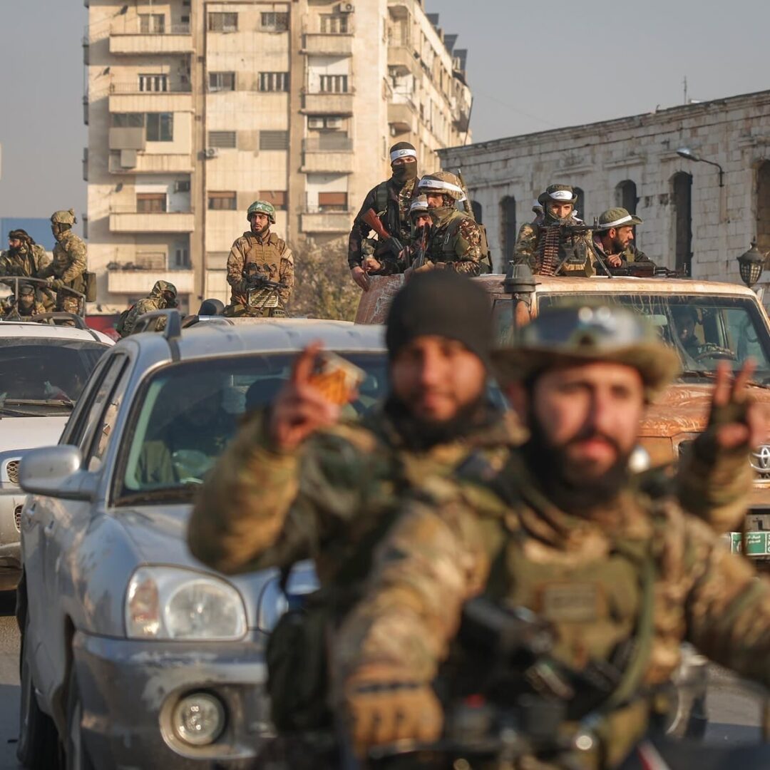 (The New York Times သတင်းဌာနကဖော်ပြခဲ့တဲ့ 12 Days That Changed Syria: The Rebel Offensive in Visuals ဆောင်းပါးကို လူထုနွေဦးသတင်းဌာနက ဆီလျှော်အောင်ဘာသာပြန်ဆိုဖော်ပြခဲ့တာဖြစ်ပါတယ်။)