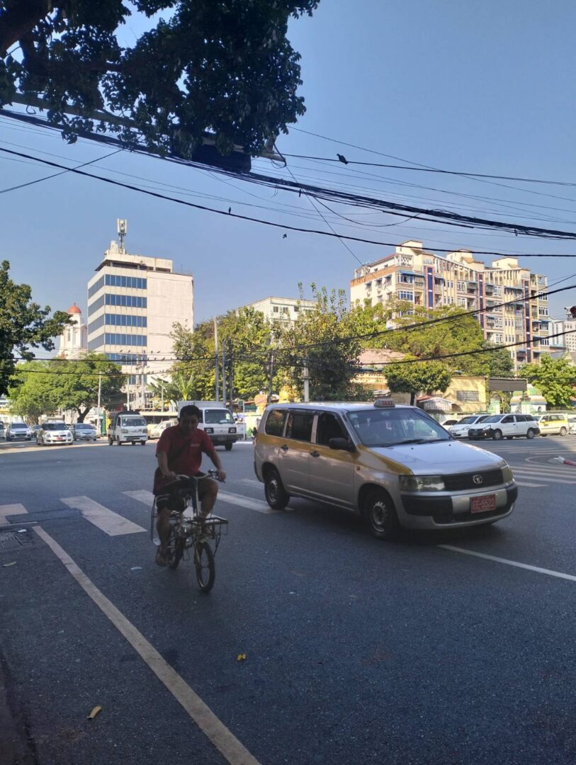 (ရန်ကုန်မြို့လယ်ကို ဒီဇင်ဘာ တတိယပါတ်ကတွေ့ရသောမြင်ကွင်း။ဓါတ်ပုံ-PS)