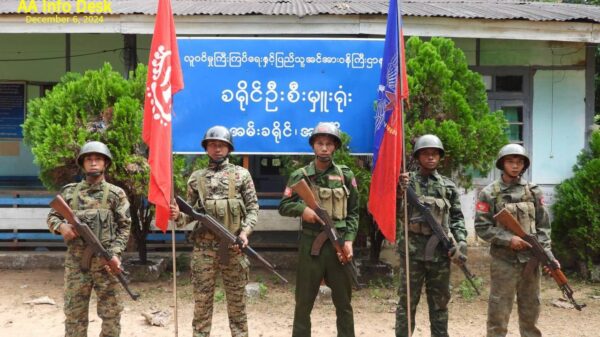 အမ်းမြို့သိမ်းတိုက်ပွဲ ဆင်နွှဲခဲ့​သော AA တပ်ဖွဲ့ဝင်များ