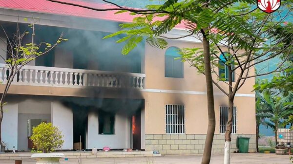 (၂၀၂၄ ဇူလိုင်လဒုတိယပါတ်မှာ စစ်တပ်ကAlpha ဘိလပ်​မြေစက်ရုံကို မီးရှို့ပြီးထွက်​ပြေးစဥ်။ဓါတ်ပုံ-MDY-PDF)
