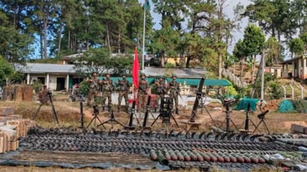 (မင်းတပ်မြို့သိမ်းတိုက်ပွဲအတွင်း သိမ်းရသော လက်နက်ခဲယမ်းများ။ ဓာတ်ပုံ - Chinland News)