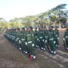 (ရန်ကုန်တိုင်းစစ်ဌာနချုပ် လက်​အောက်ရှိ ​လေ့ကျင့်​ရေး​ကျောင်းတစ်​ကျောင်းတွင် စစ်မှုမထမ်းမ​နေရဥပ​ဒေဖြင့်စု​ဆောင်းထား​သောစစ်သားသစ် အမှတ် စဥ် ၆ သင်တန်းဆင်းပွဲပြုလုပ်စဥ်။ ဓါတ်ပုံ-စစ်​ကောင်စီ)